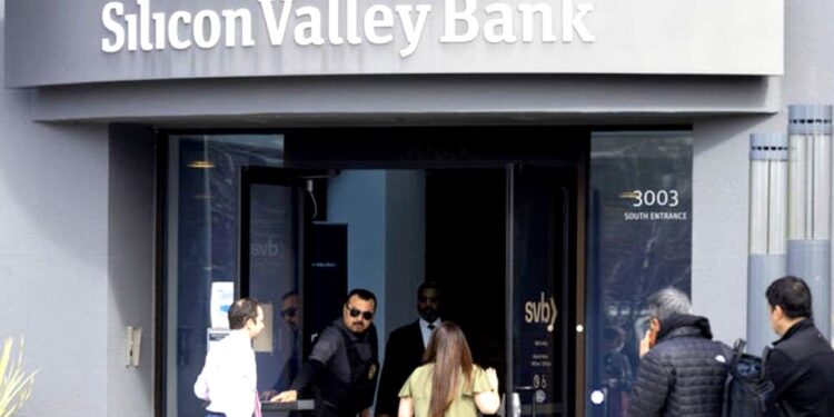 Silicon Valley Bank satıldı
