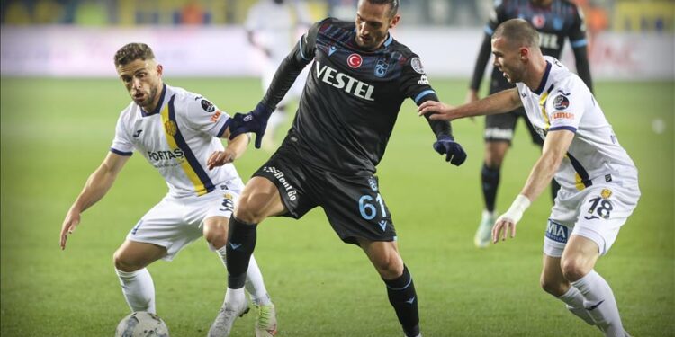 Trabzonspor, Türkiye Kupası’nda yarı final peşinde