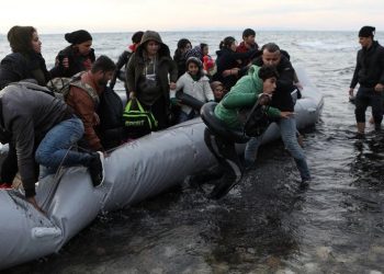 8 bin göçmen girince İngiltere alarm verdi: Kabul edilemez