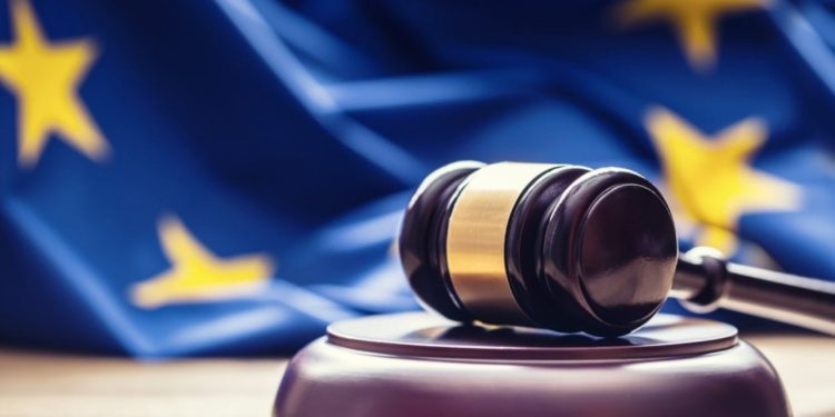 AİHM, Fransa’yı mahkum etti: 4 aylık bebeğe ‘zorluk eşiğini aşan muamele’