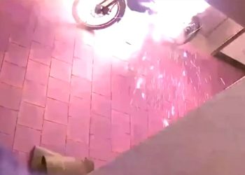 Alev Alıp Patladı, İtfaiye Uyardı: Sakın Meskeninize Almayın