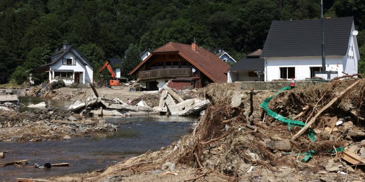 Almanya’da sel mağdurlarına 400 milyon euroluk acil yardım