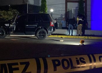 Ayrılmak İsteyen Kız Arkadaşını Sokak Ortasında Vurdu