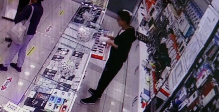 Birinci iş gününde cep telefonu çaldı