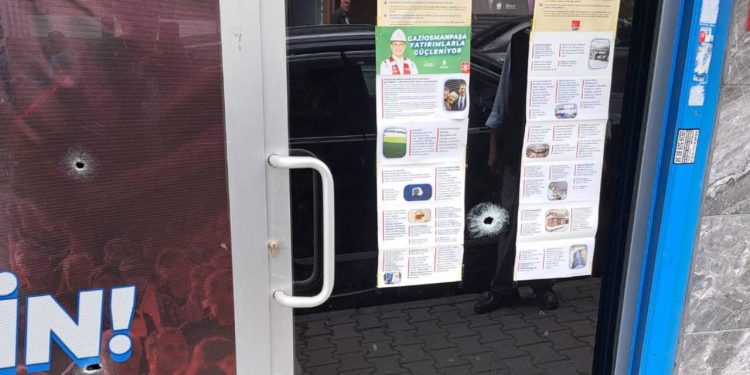 Gaziosmanpaşa’da CHP Ofisine Silahlı Akın