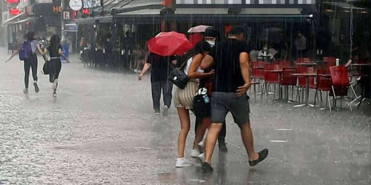 İzmir’de ‘Sağanak’ Alarmı