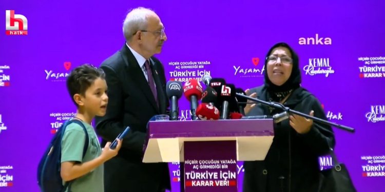 Kılıçdaroğlu Kendisine Seslenen Bayanı Kürsüye Çağırdı: Toz Pembe Tabloya Rağmen Gerçekleri Anlattı
