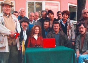 Mahallenin Muhtarları oyuncusu Yalçın Gülhan hayatını yitirdi