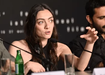 Merve Dizdar Kimdir? Kaç Yaşında?