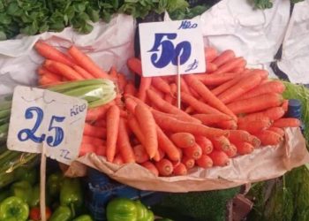 Soğandan sonra yeni artırım şampiyonu… 1 kilo havuç 50 TL!  Fiyatı gören konuta eli boş döndü