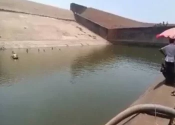 Suya düşen telefonunu bulmak için barajı boşalttırdı