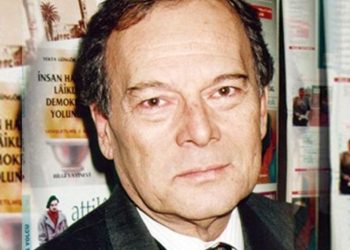 Tiyatro sanatkarı Dinçer Sümer hayatını kaybetti