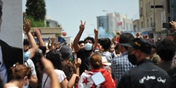 Tunus’ta Cumhurbaşkanı Said idareye el koydu