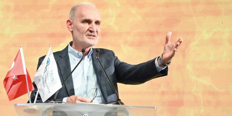 18 teşebbüsçü sahne aldı