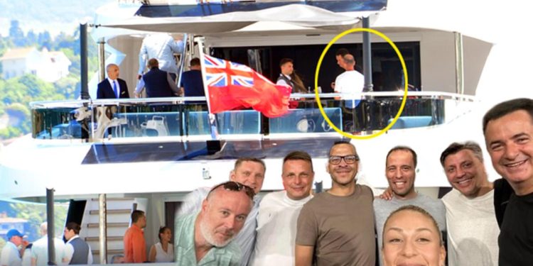 20 milyon dolarlık yatında ağırladı! Acun’un maç konukları…