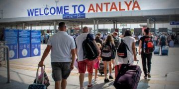 Antalya’ya yeni rekor: 5 milyon turist