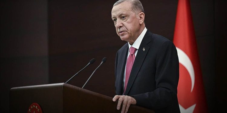 Cumhurbaşkanı Erdoğan’dan depremzede lise öğrencilerine ek kontenjan müjdesi