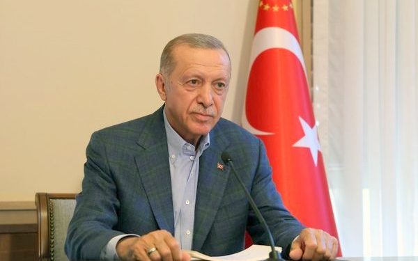 Erdoğan sert çıkıştı: Batılı kibir abidelerine öğreteceğiz!