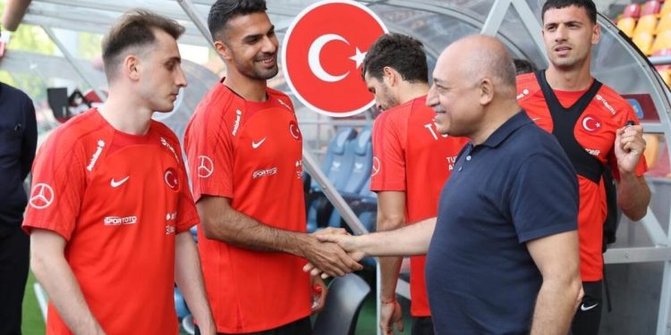 A Ulusal Grup, Letonya maçı hazırlıklarını sürdürdü