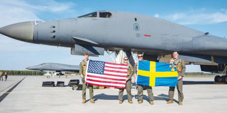 ABD bombardıman uçakları birinci sefer İsveç’te