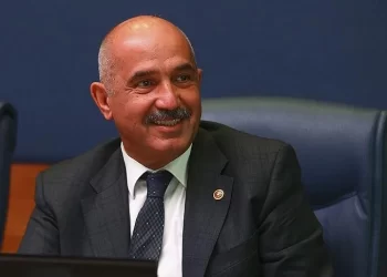 Acun Ilıcalı’nın Amcası Mustafa Ilıcalı Kimdir? Kaç Yaşında? Siyasi Mesleği