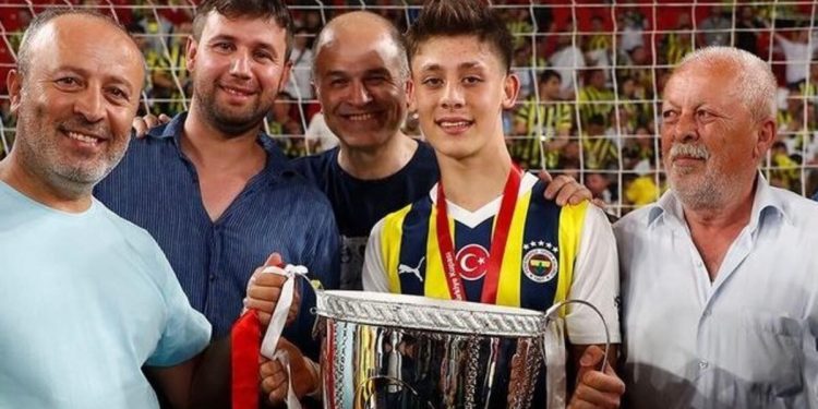 Arda Güler’in birinci antrenörü Tokgözler: “Gelişimi açısından Almanya’ya gitmesi güzel olacaktır…”