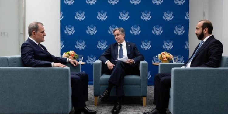 Azerbaycan ve Ermenistan barış mutabakatı için ilerleme kaydetti