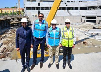 Bakan Bak, Basketbol Gelişim Merkezi’nde incelemelerde bulundu