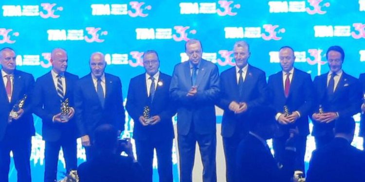 Bakan Bolat: 2023 yılı için 385 milyar dolarlık bir ihracat maksadı belirledik