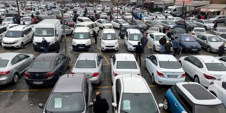 Bakan Bolat açıkladı… İkinci el arabaların fiyatı sıfır fiyatını geçemeyecek
