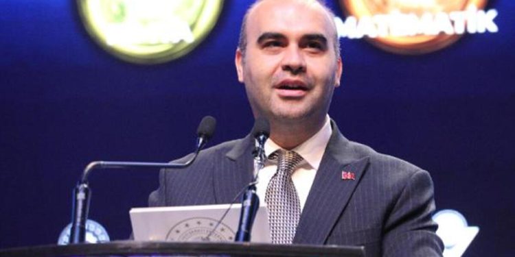 Bakan Kacır: 64 binden fazla lisans ve lisansüstü öğrencisine 2,8 milyar lira burs sunduk