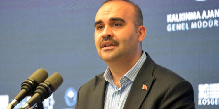 Bakan Kacır, Kahramanmaraş’a 34 milyon liralık yatırım mukavelesini imzaladı