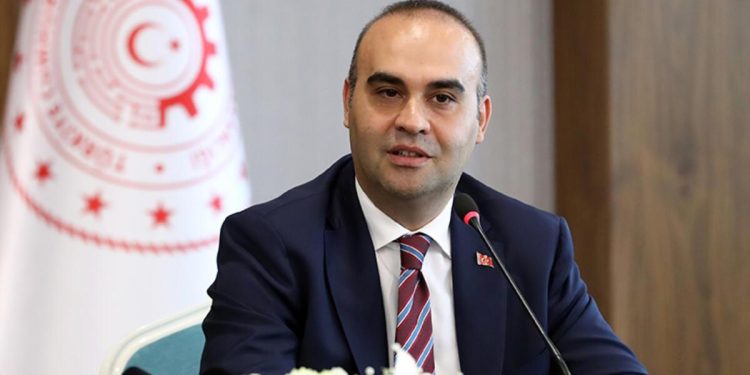 Bakan Kacır’dan değerli açıklamalar