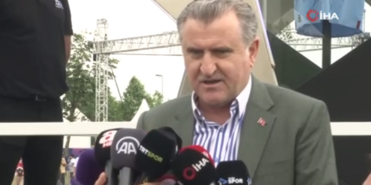 Bakan Osman Aşkın Bak: Hoş bir final izleyeceğiz