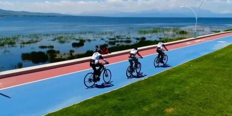 Bakan Özhaseki: 643 kilometre bisiklet yolunu tamamladık