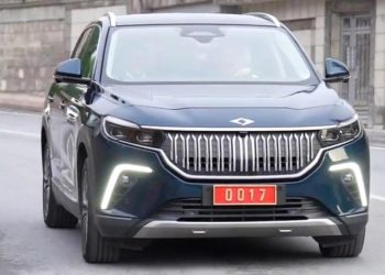 Bakan Özhaseki Togg’u kullandı