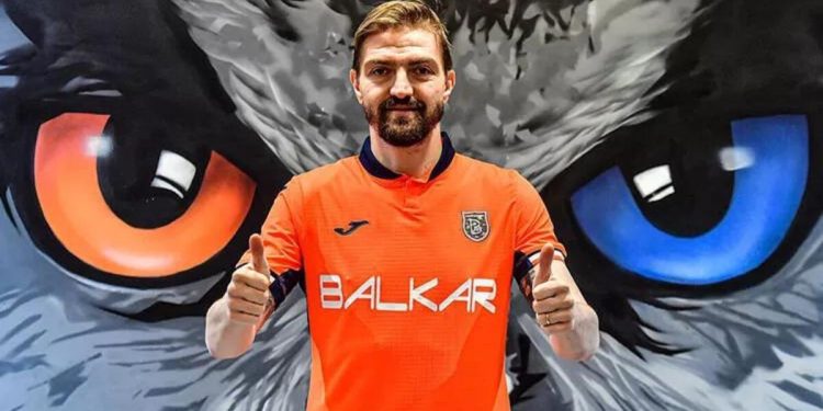 Başakşehir’de Caner Erkin ve Adnan Januzaj ile yollar ayrıldı