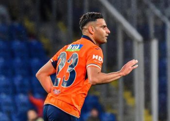 Başakşehir’de Deniz Türüç: “Fenerbahçe’yi seviyorum”