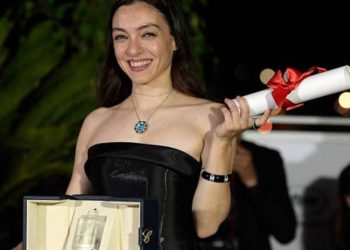 Bayan Oyunculardan Dizdar’a Dayanak İletisi