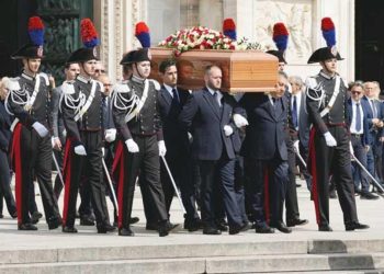 Berlusconi’ye veda