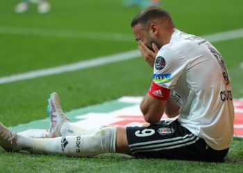 Beşiktaş’ta Cenk Tosun’un durumu aşikâr oldu