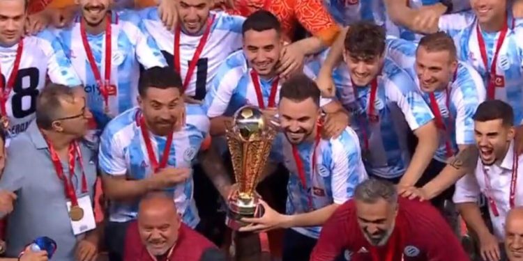 Beyoğlu Yeni Çarşı, TFF 2. Lig’e yükseldi