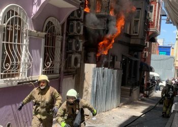 Beyoğlu’nda Yangın Paniği