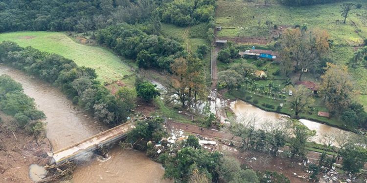 Brezilya’daki şiddetli yağışlarda meyyit sayısı 11’e yükseldi, 20 kişi kayıp