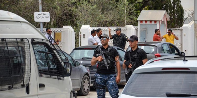 Brezilya’nın Tunus Büyükelçiliği’ne bıçaklı atak: 1 polis yaralandı