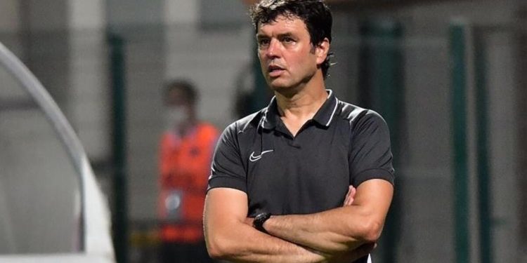 Cihat Arslan: “Çok fazla yapboz Fenerbahçe’yi bu hale getirdi…”