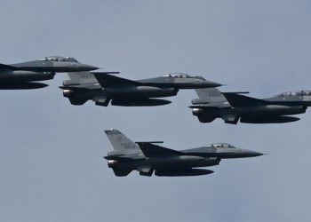 Çin ve Rus uçakları, Güney Kore’nin hava savunma alanına girdi