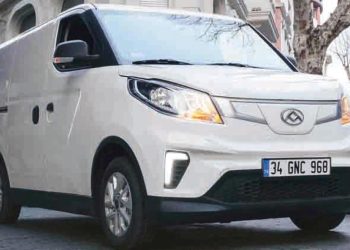 Çinliler elektrikli ticari de getirdi