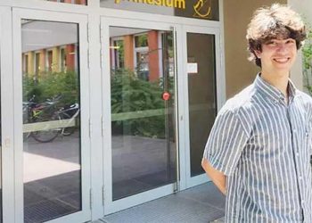 Efe Berk 15 yaşında üniversiteli oldu