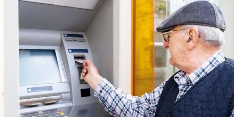 Emekli ikramiye ve aylıkları erken ödenecek